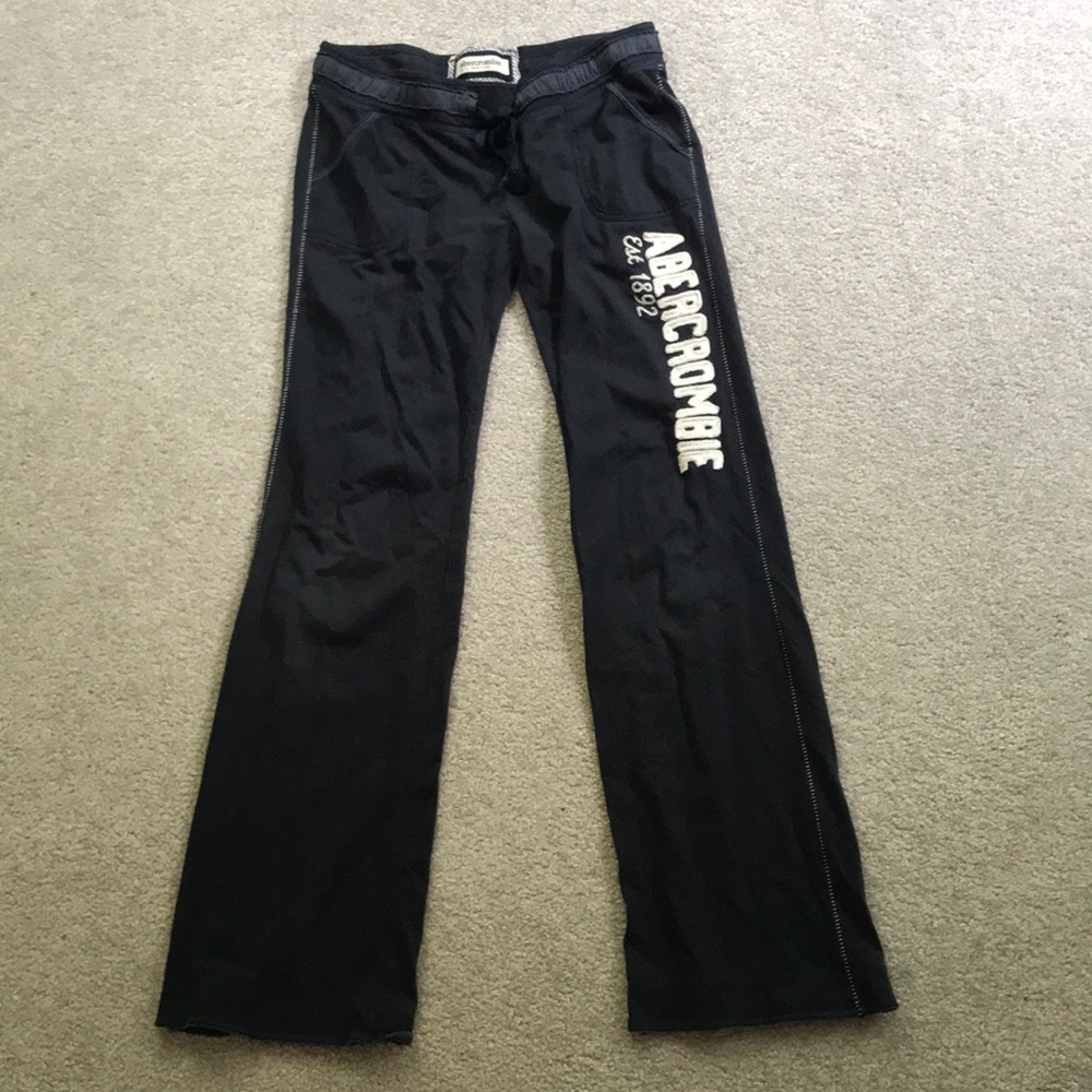 Abercrombie navy blue sweats